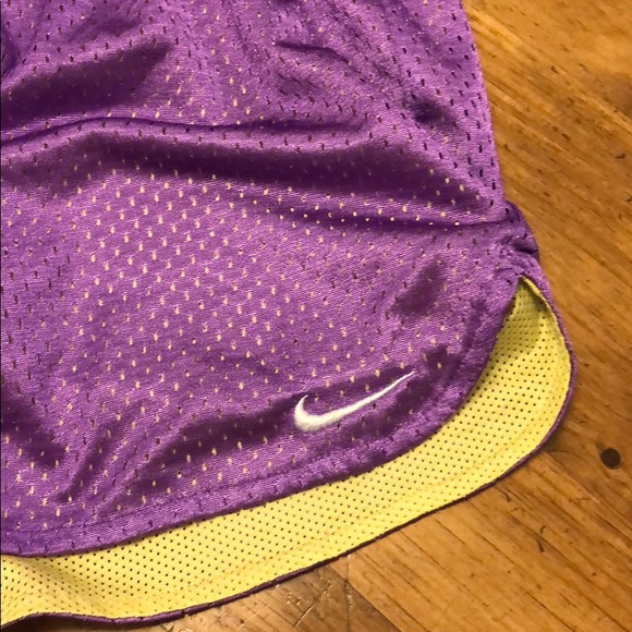 Nike Reversible Shorts - Picture 3 of 7